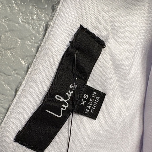 Elegant White Tiered Juniors Dress - Picture 3 of 6